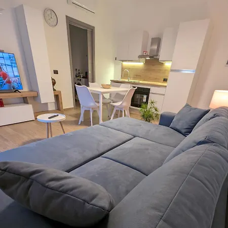 Eleven - 4 Guests Apartament